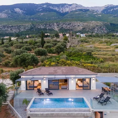 Le Grand Bleu Vila Lourdata (Kefalonia)
